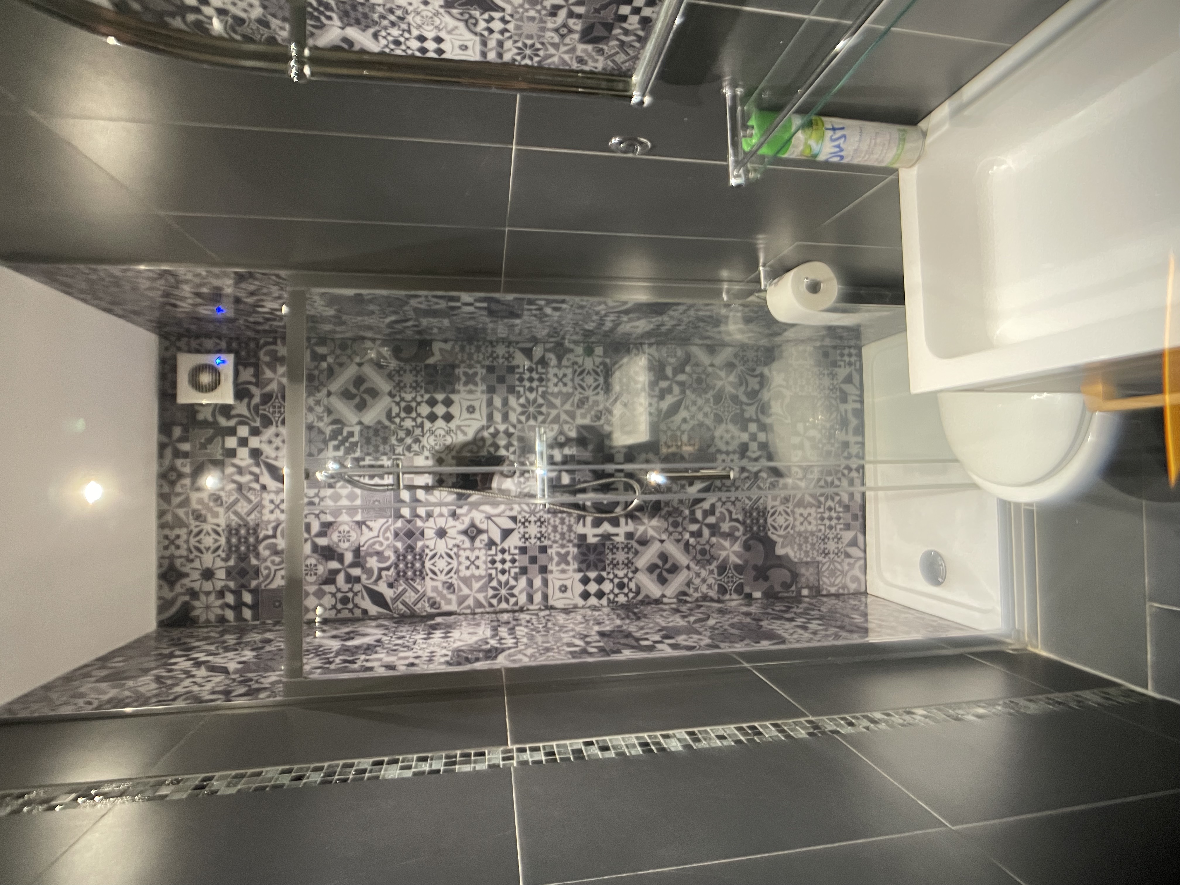 Photo of shower room in student house on Lisson Grove, Plymouth